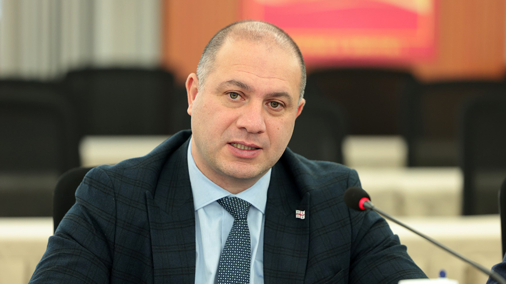  საჯარო სკოლებში, მე-6 კლასის ჩათვლით, სასკოლო ფორმები სავალდებულო იქნება