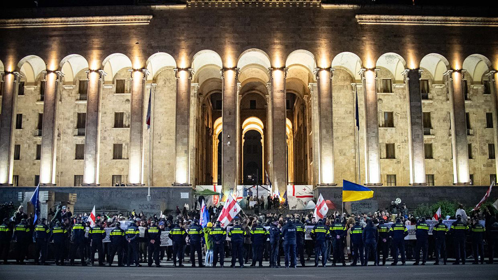  პირველად 15 დღემდე ციხე, განმეორების შემთხვევაში 1 წლამდე – ტროტუარზე შეკრებაც შეიზღუდა