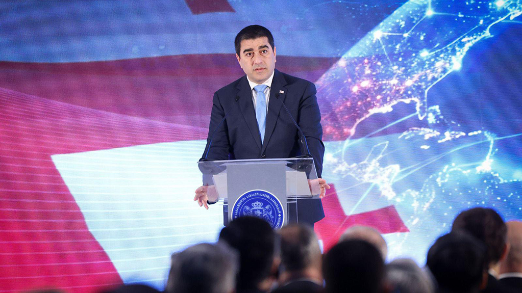  იკვეთება ახალი, მრავალპოლუსიანი მსოფლიოს კონტურები – პაპუაშვილი