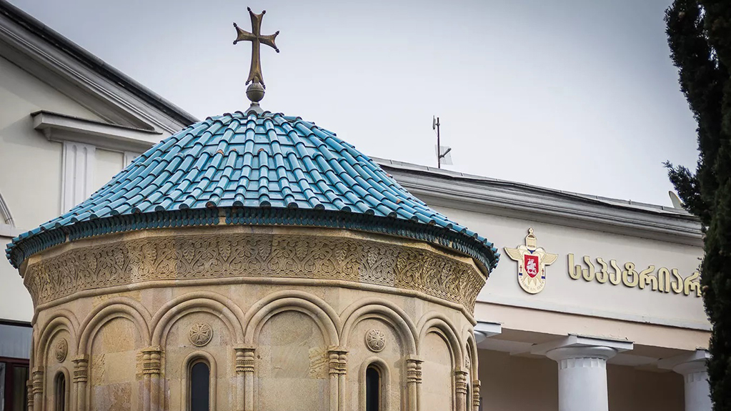  თიანეთში 3415 მ² და სენაკში 2188 მ² საპატრიარქოს თითო ლარად გადაეცა