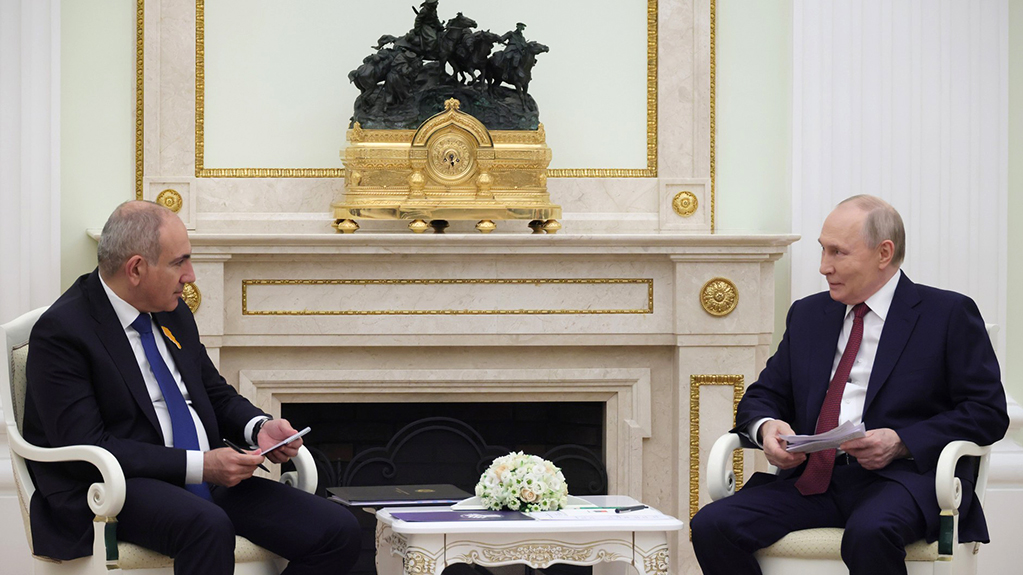  პუტინი სომხეთის არჩევნებში პრორუსი პოლიტიკოსების მონაწილეობას ითხოვს