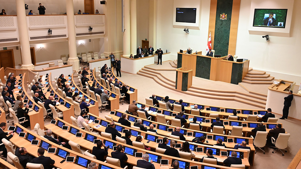  „ოცნების“ პარლამენტმა I მოსმენით მიიღო გრანტების შემზღუდავი მორიგი რეპრესიული ცვლილებები