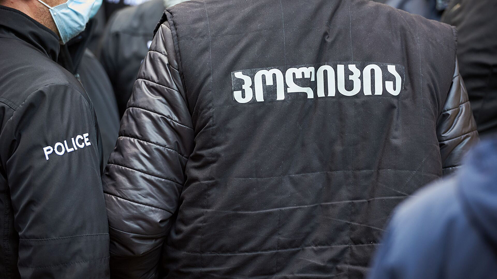  გარდაბანში 2 ადამიანი დაჭრეს, კიდევ 2-ს კი მანქანა დააჯახეს, ერთ-ერთი გარდაიცვალა