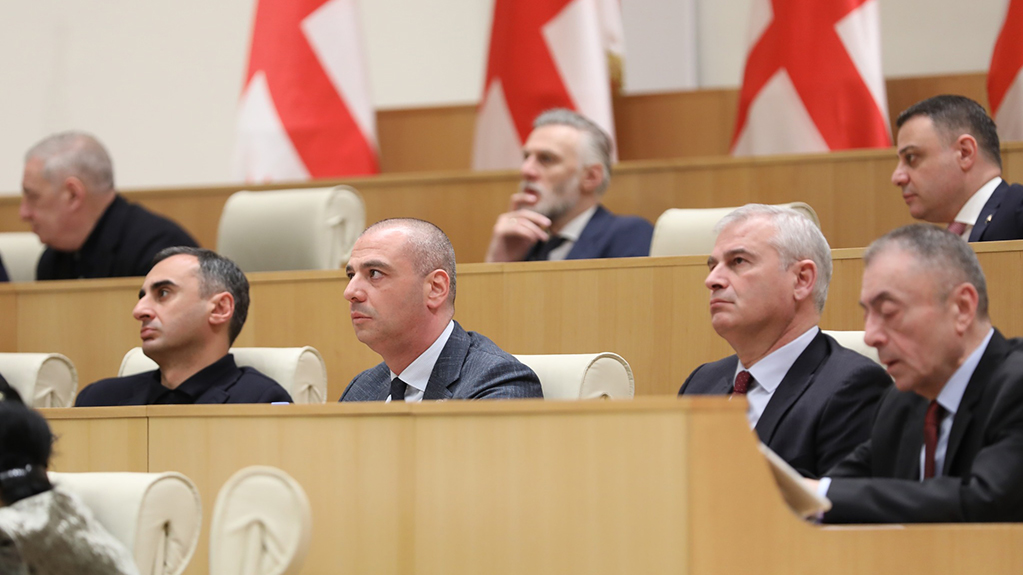  გრანტების კანონში ცვლილებები დამტკიცდა, ხელისუფლების არაღიარება პატიმრობით დაისჯება